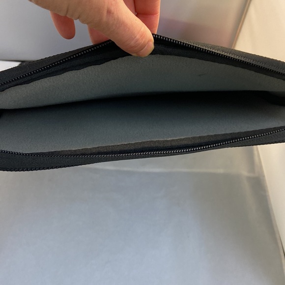 Thinkpad Computer case - Picture 6 of 8